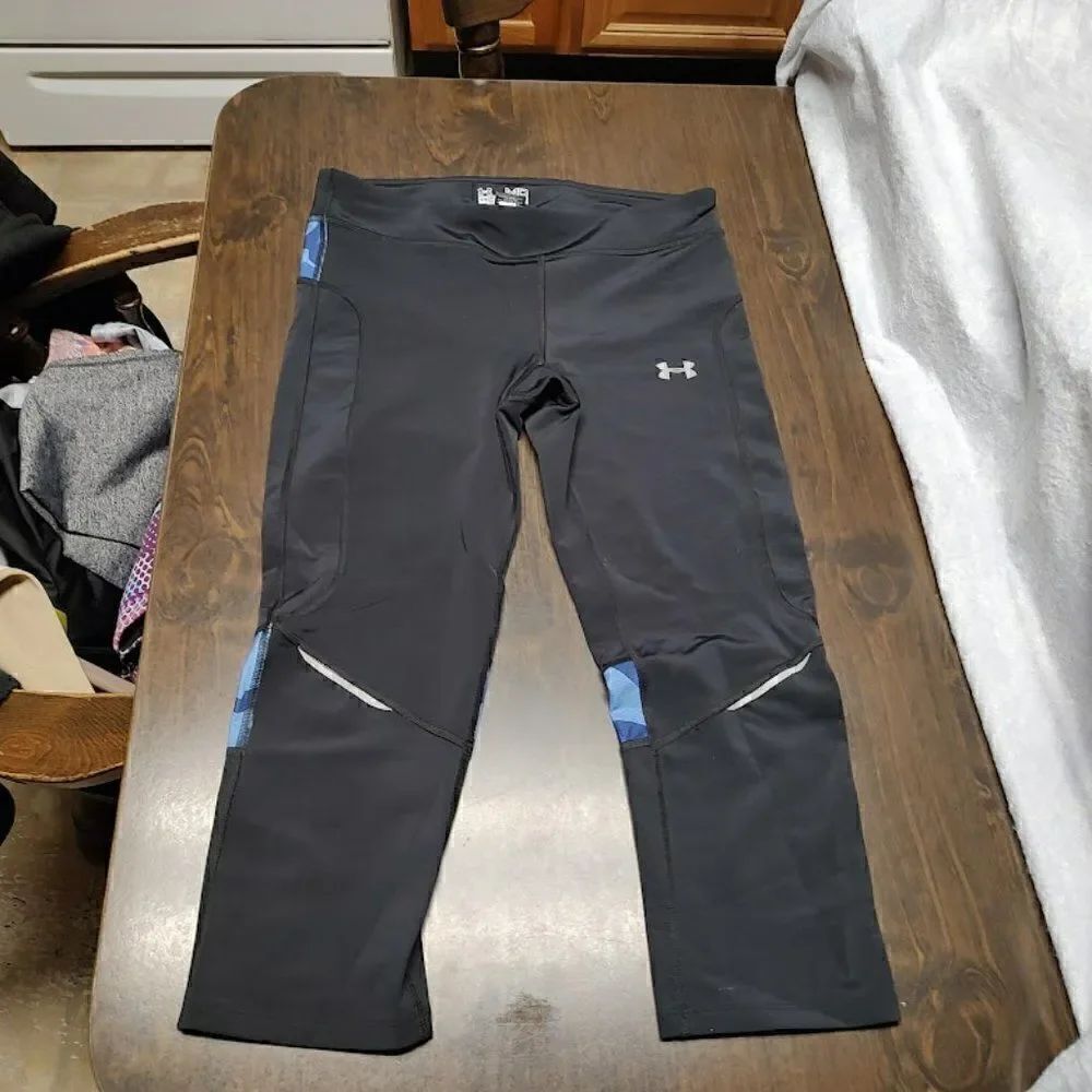 Under Armour Black Blue Cropped Compression Leggings Size Women's M